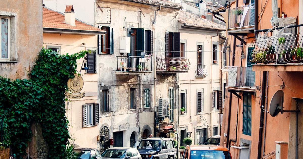 Iranian Student Protests Enter Third Day as US Weighs Airstrikes Over Nuclear Enrichment