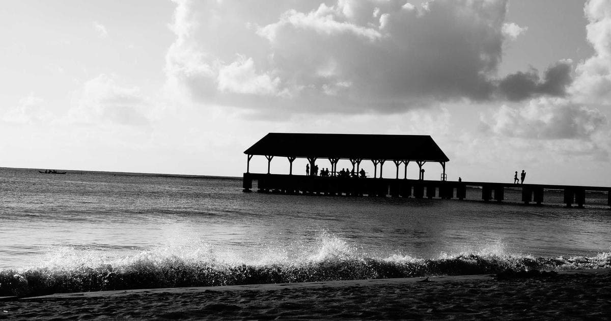 Trump Administration Evaluates Strategic Options on Iran Amid Last-Ditch Diplomatic Push