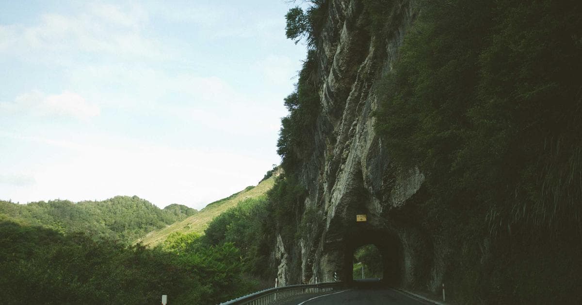 Democrats Demand Special Counsel for AG Bondi as Nobel Laureate Resigns Over Epstein Ties