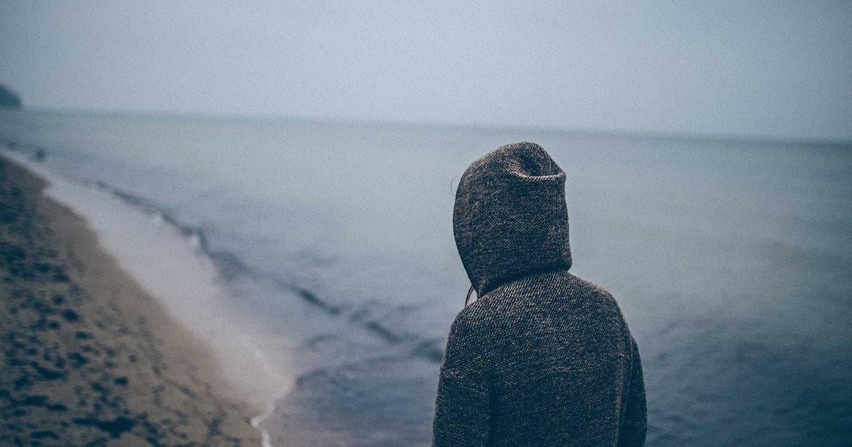 The Hidden Cost of Dirty Makeup Brushes: Why Your Hygiene Routine Dictates Your Skin Health