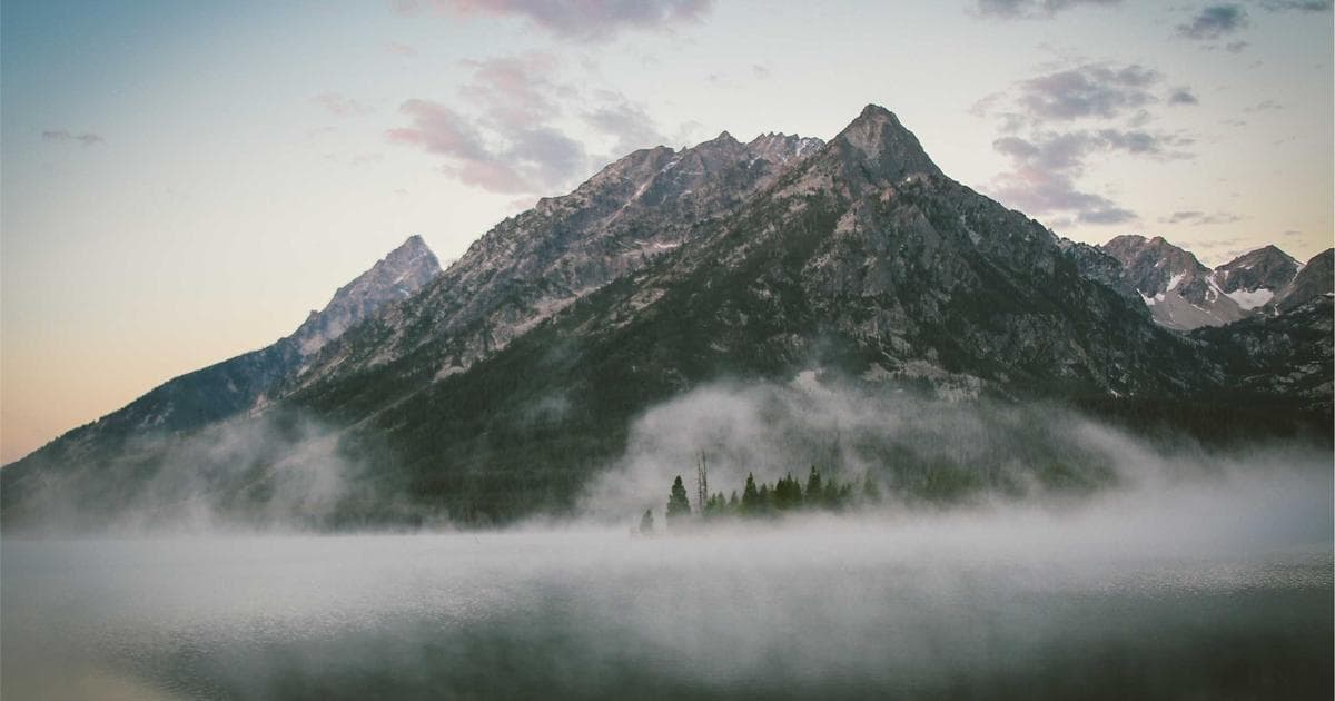 Texas and Florida Face Legal Challenges Over Exclusion of Islamic Schools from Voucher Programs