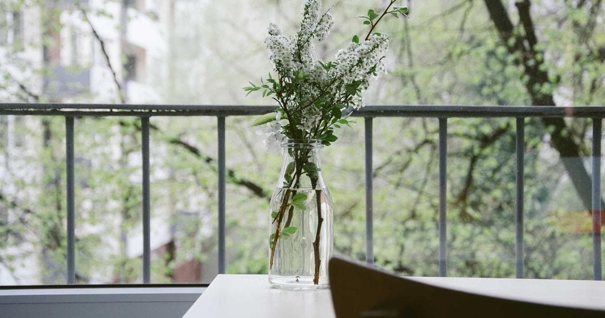 Israeli Strikes Kill Four in Lebanon as Diplomatic Proposals Face Resistance