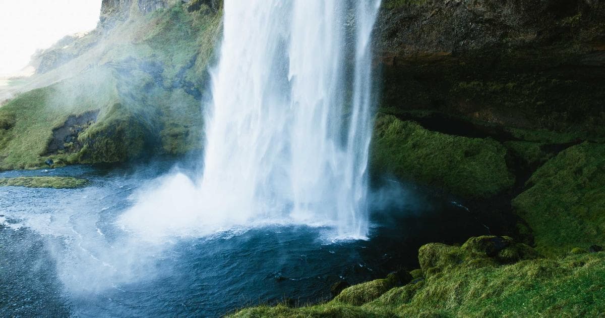 Astronomers Pinpoint Origin of Brightest Fast Radio Burst Ever Detected