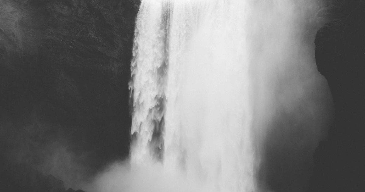 Buttigieg Denounces 'Amateur Hour' at Pentagon as U.S. Demands Global Help in Strait of Hormuz