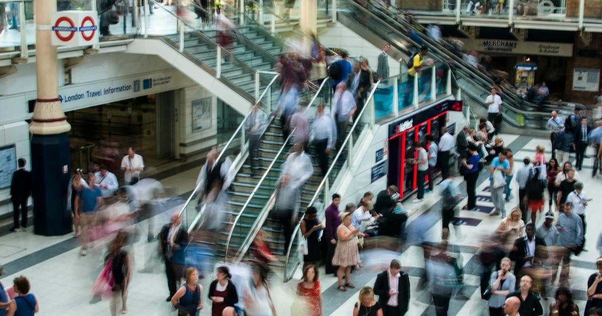 Apple TV’s Dystopian Vision: How Silo and Pluribus Redefine Post-Apocalyptic Sci-Fi